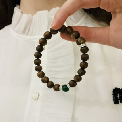 Kynam 0.8cm Beads with Jade Bead