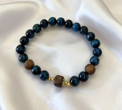 Blue Tiger Eye & Kynam Agarwood Cube