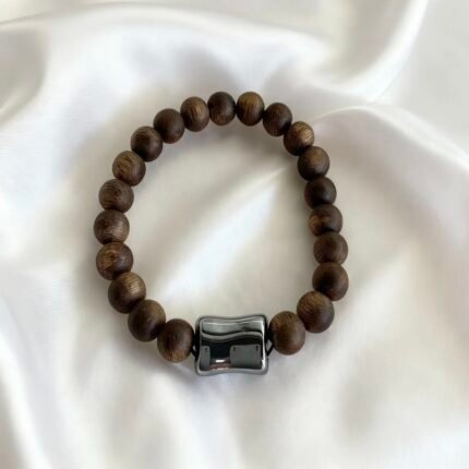 Kynam Agarwood Bracelet with Terahertz Stone