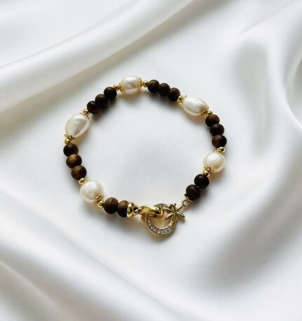 Aurelia Whisper-Pear Bracelet with Kynam Agarwood Beads Buckle Style